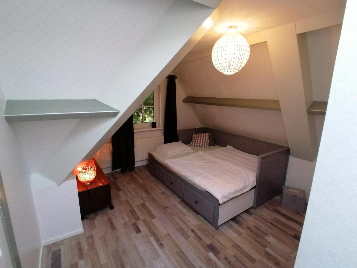 Bed and Breakfast Chez Bob Bovenkarspel Esterno foto