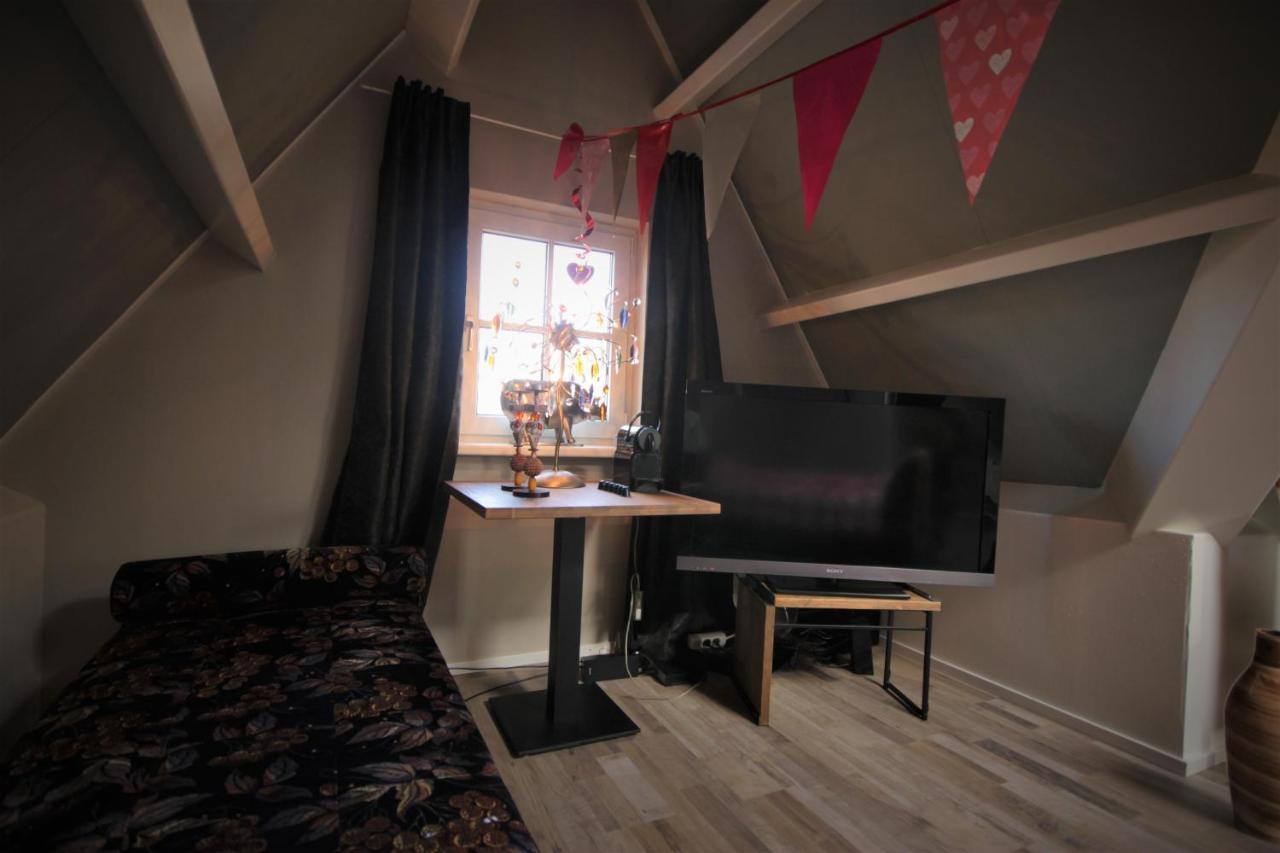 Bed and Breakfast Chez Bob Bovenkarspel Esterno foto